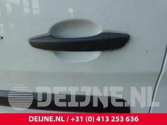 Peugeot Expert Expert (V1/VA/VB/VE/VF/VT/VY), Van, 2016 e-Expert picture 15