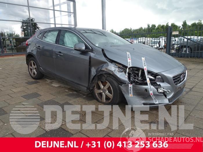 Volvo V-40 V40 (MV), Hatchback 5-drs, 2012 / 2019 2.0 T2 16V