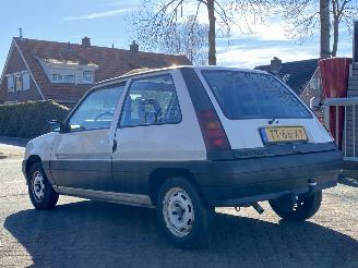 Renault 5 1.1 SL picture 6