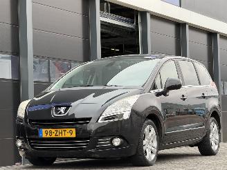 Gebrauchtwagen PKW Peugeot 5008 1.6 e-HDi Navi Pano Clima AUTOMAAT 2012/12