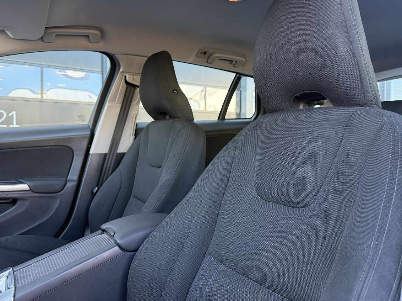 Volvo V-60