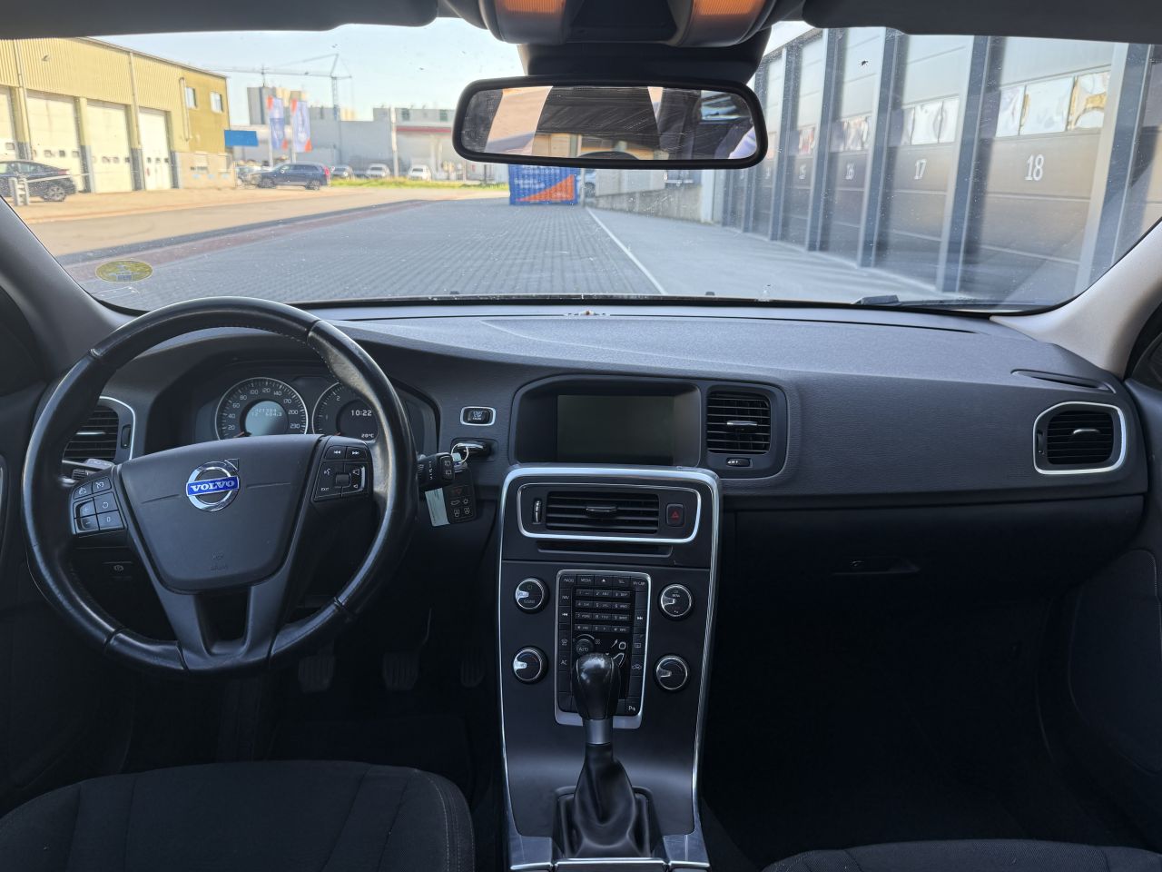 Volvo V-60