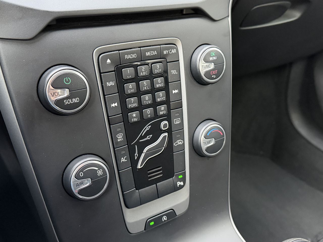 Volvo V-40