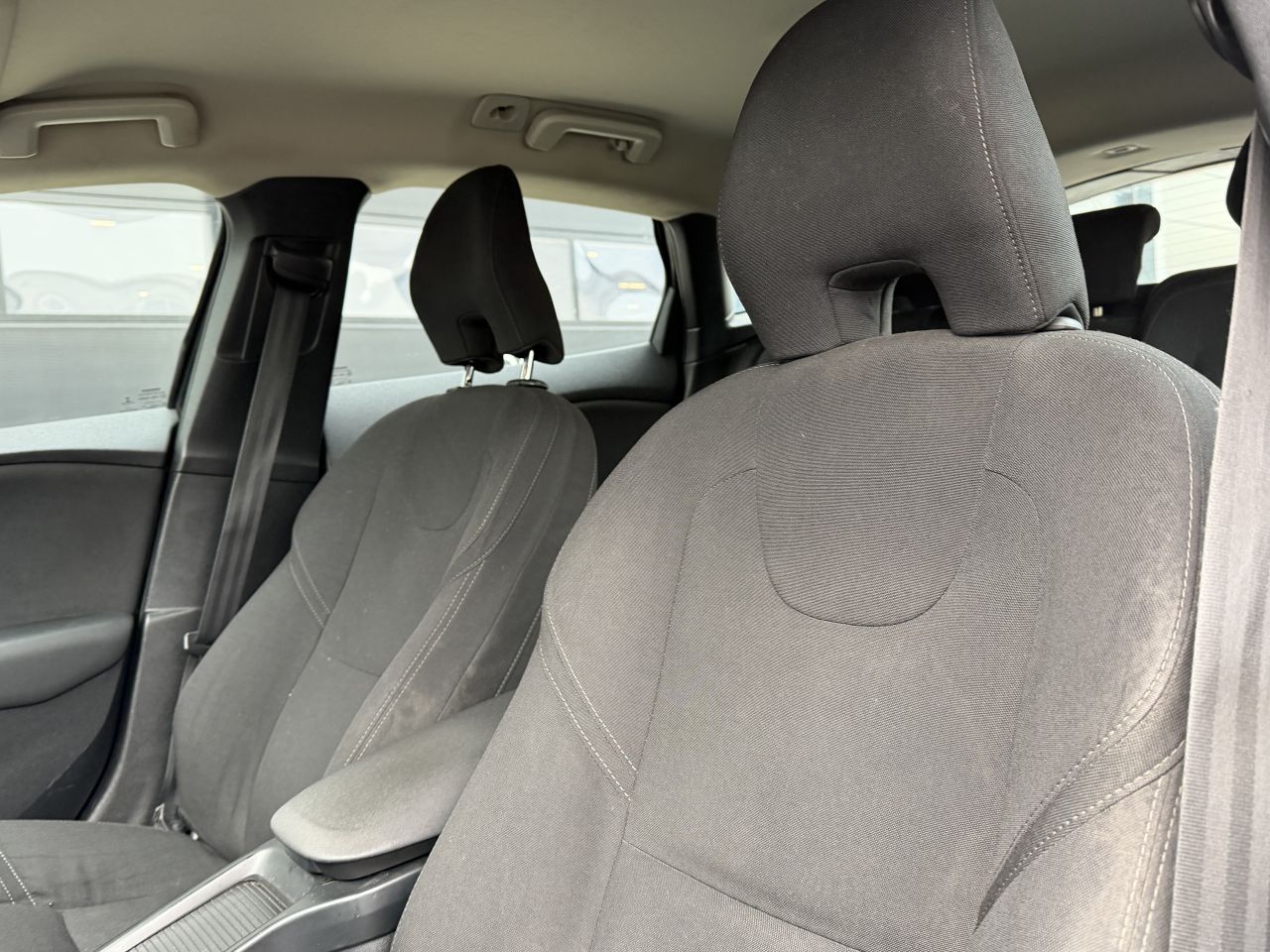 Volvo V-40