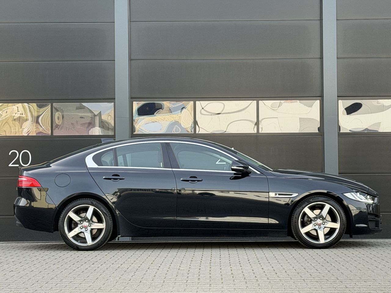 Jaguar XE