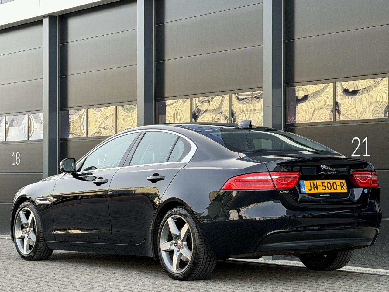 Jaguar XE