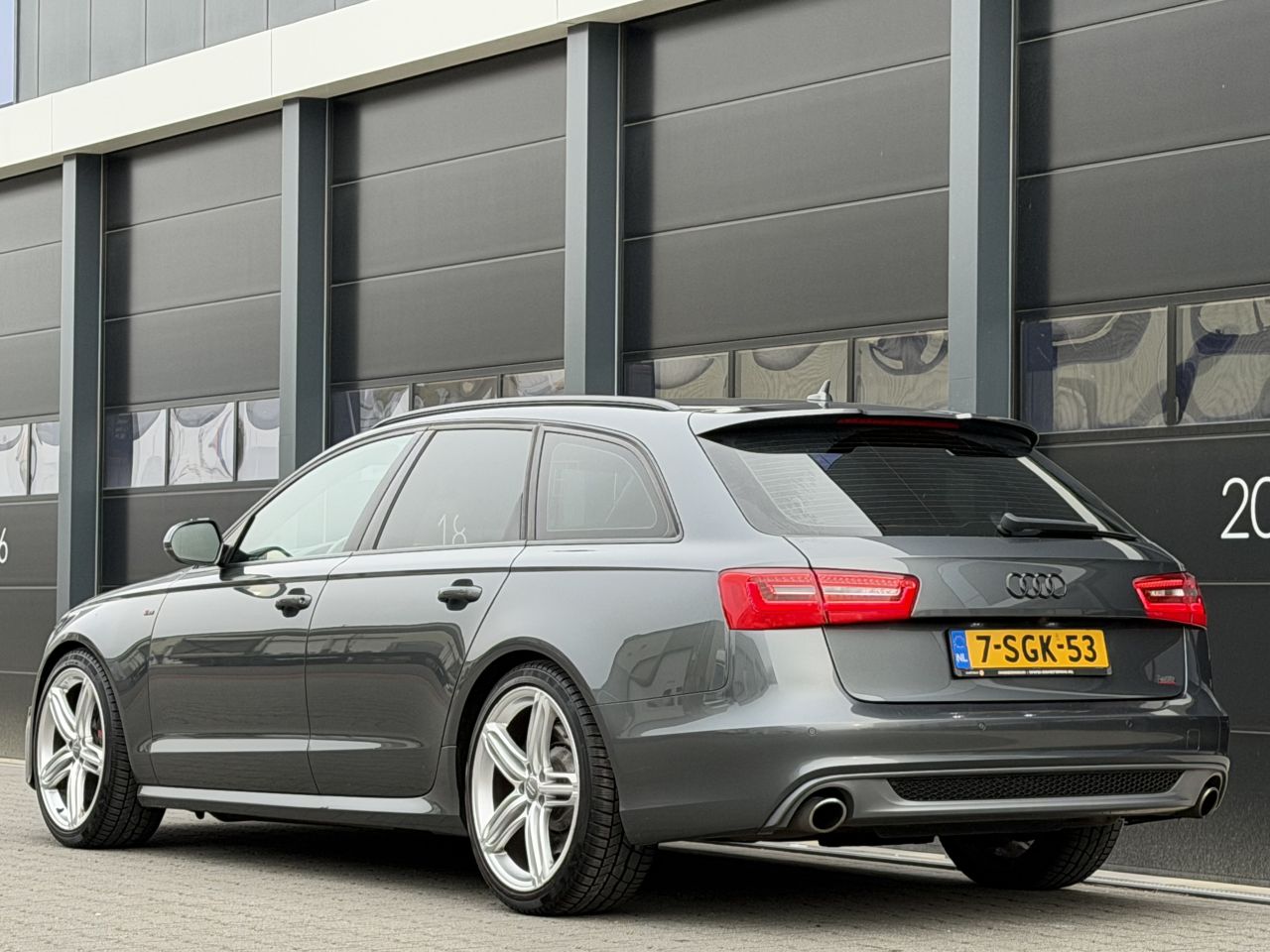 Audi A6 avant