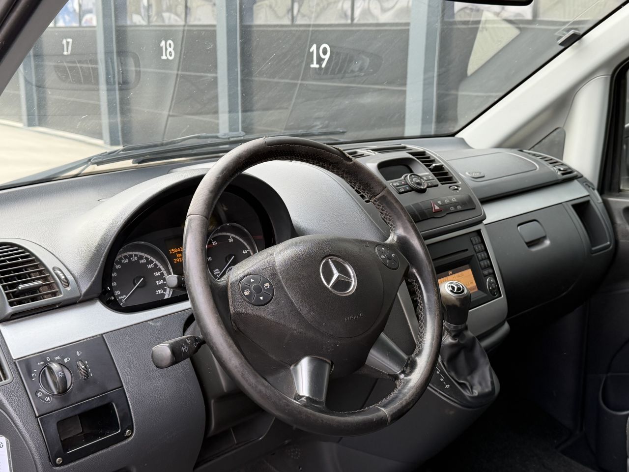 Mercedes Vito