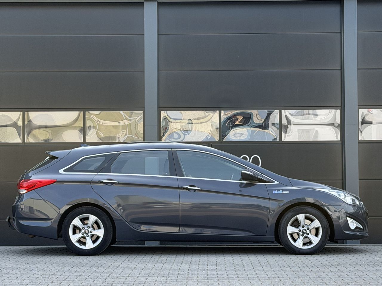 Hyundai I-40