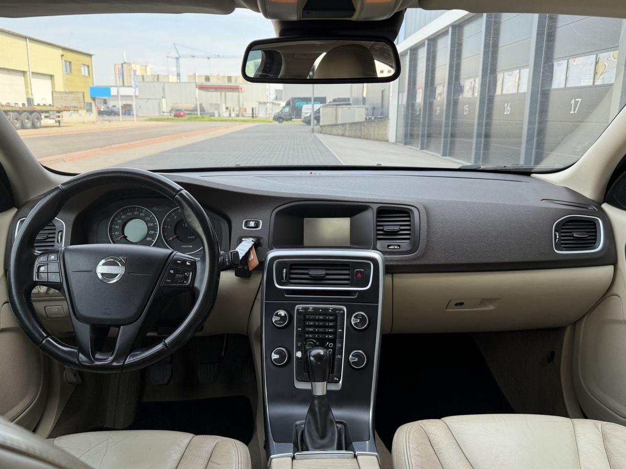 Volvo S-60