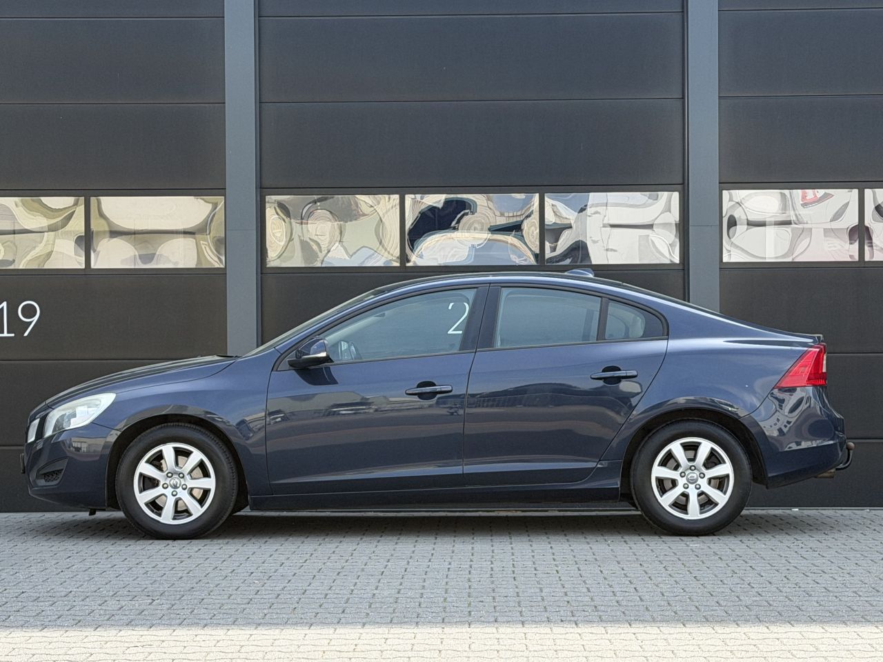 Volvo S-60