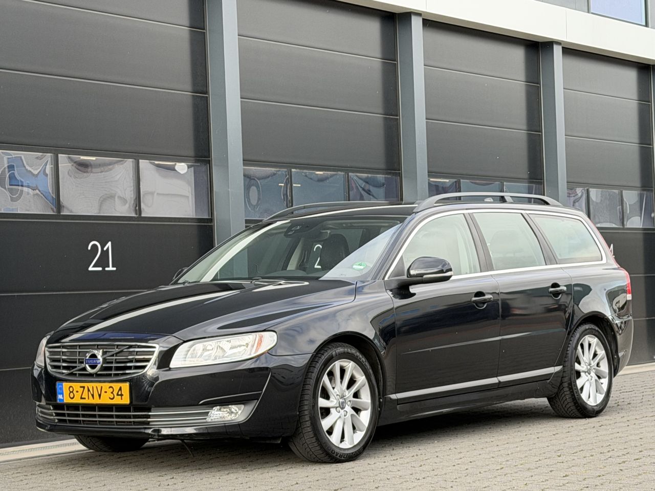 Volvo V-70