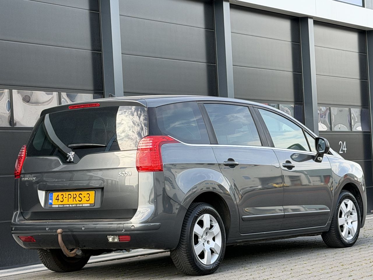 Peugeot 5008