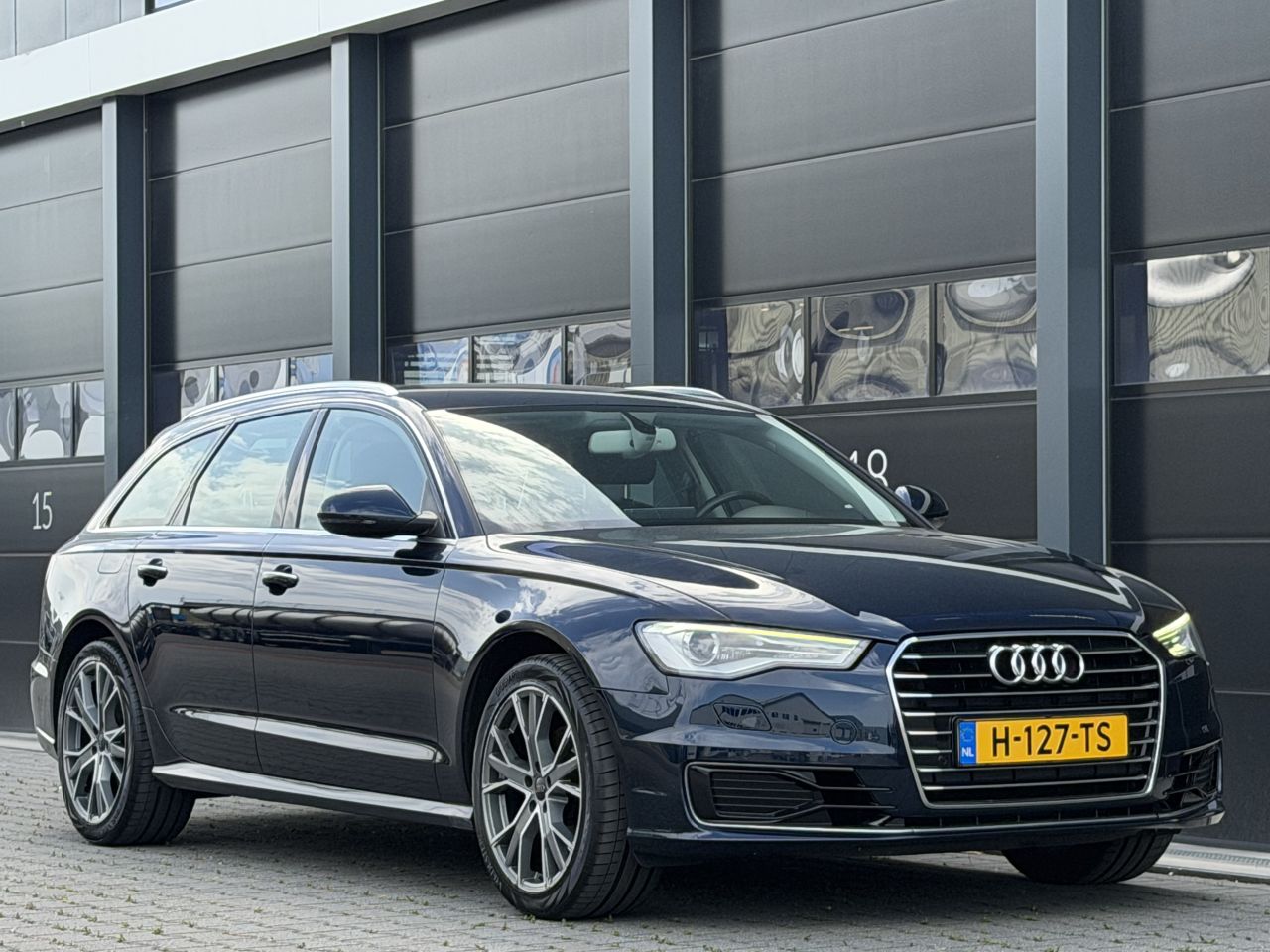 Audi A6