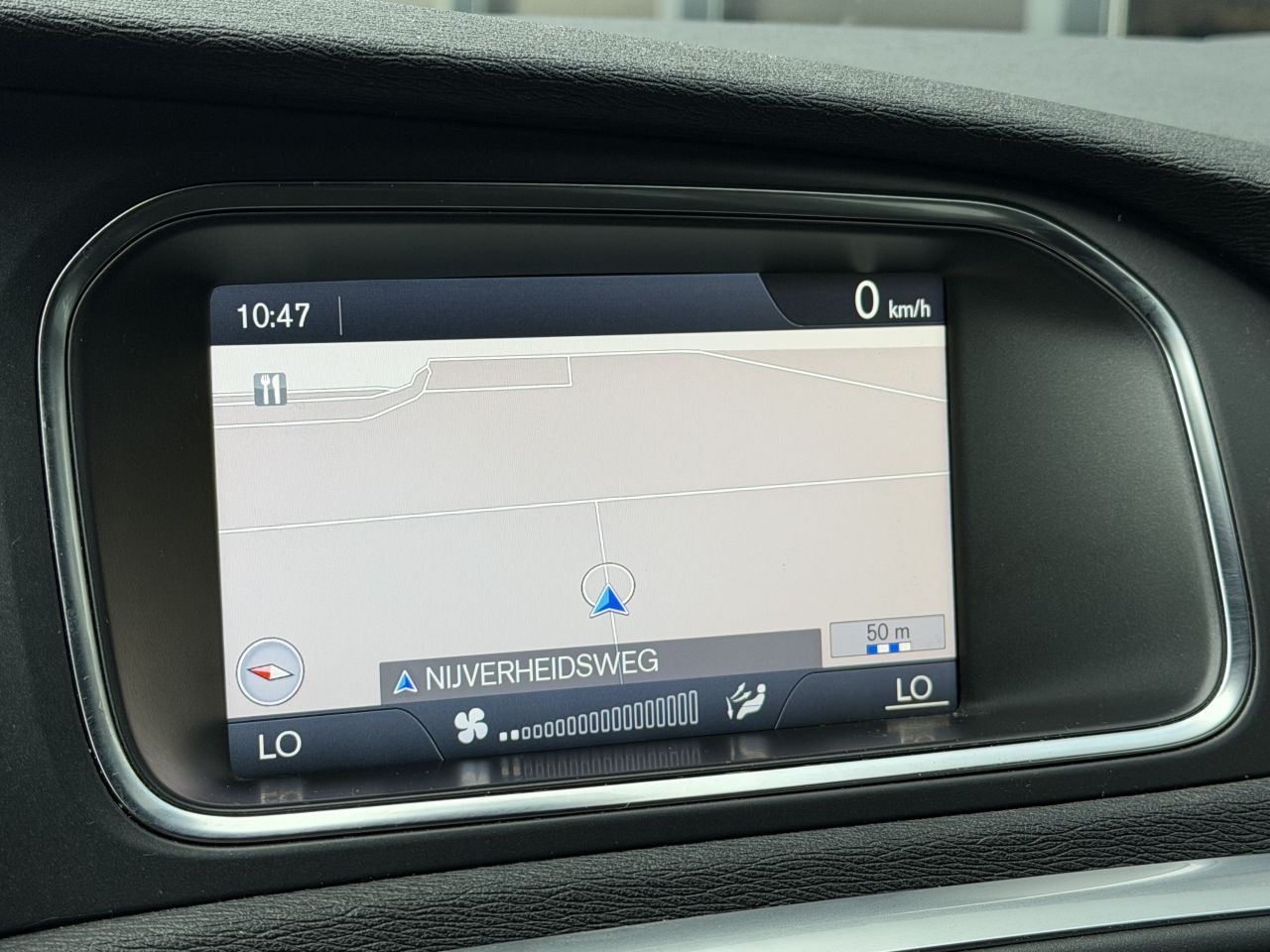 Volvo V-40