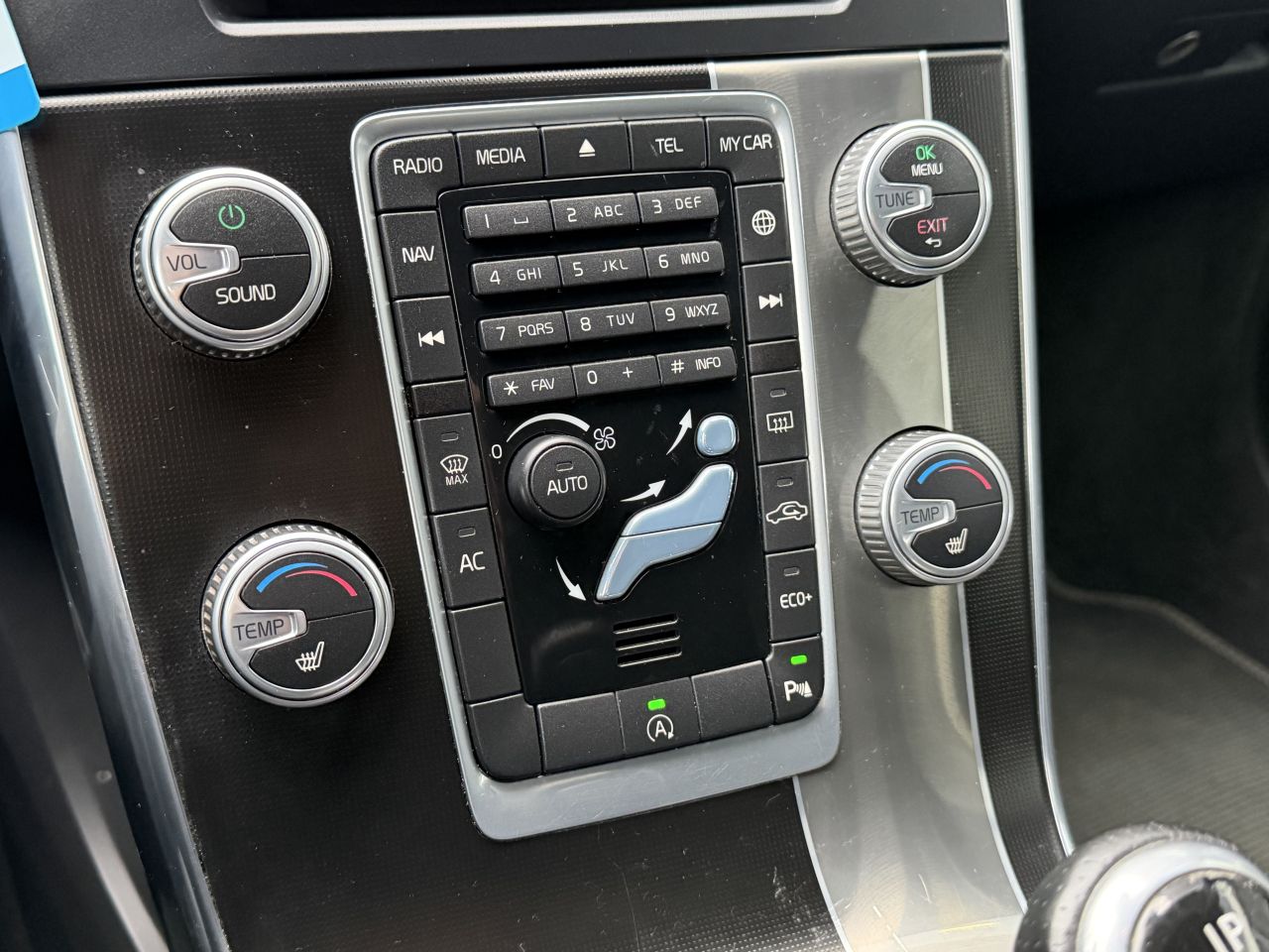 Volvo V-60