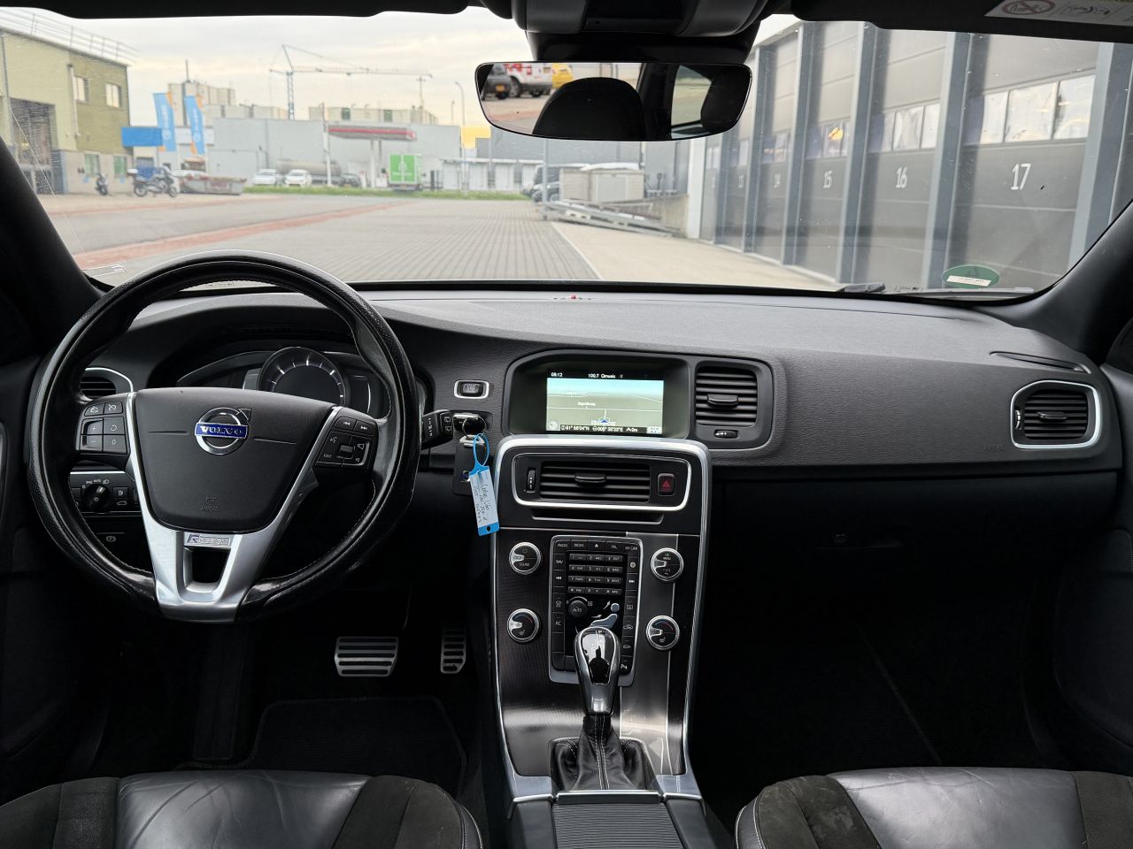 Volvo V-60