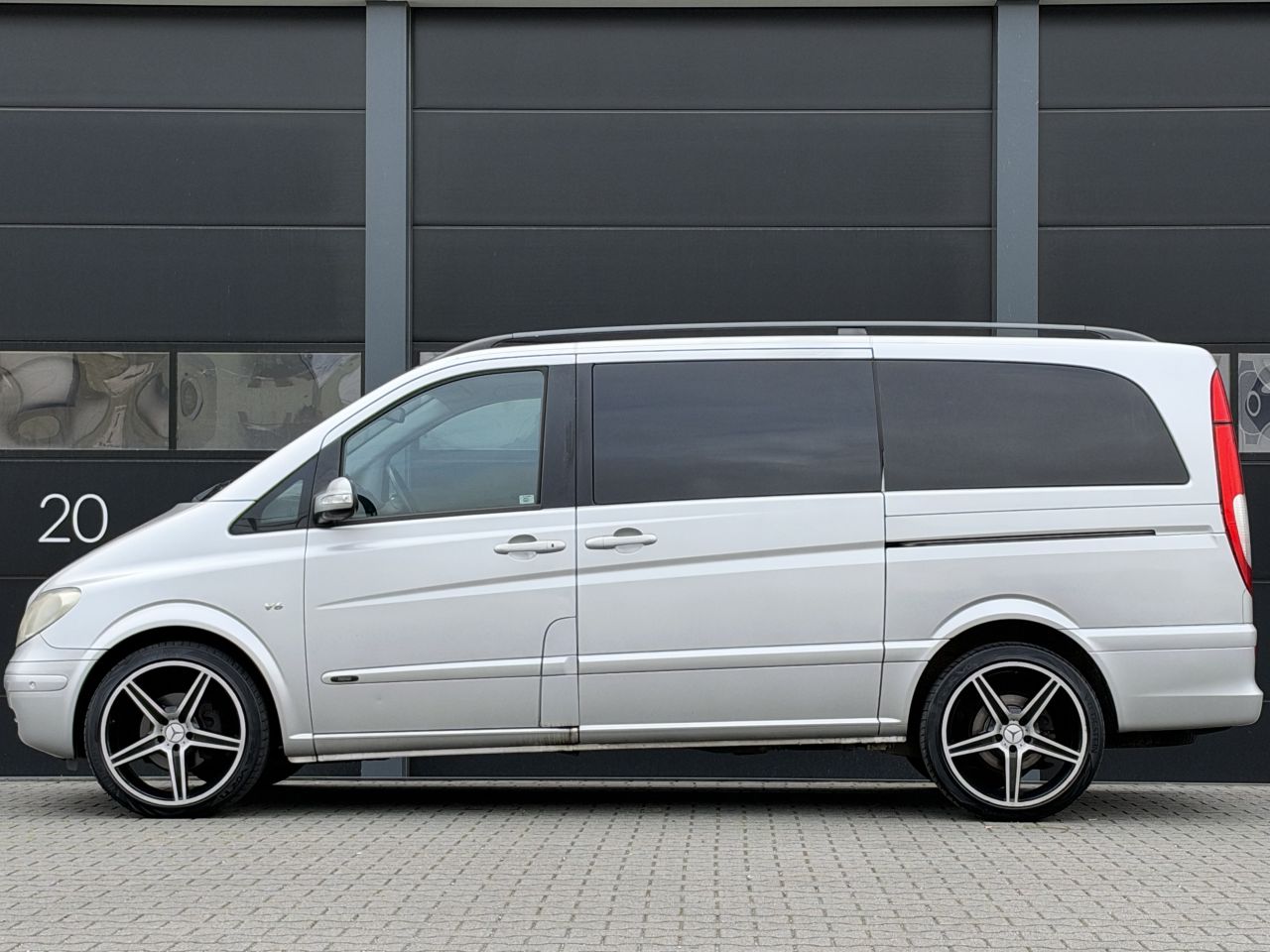 Mercedes Viano
