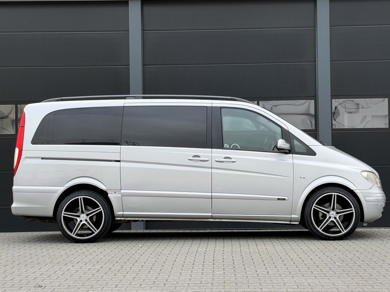Mercedes Viano