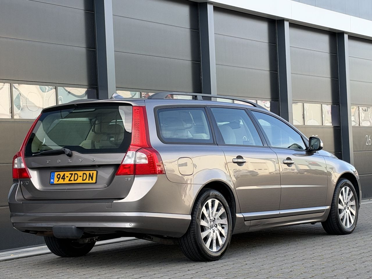 Volvo V-70