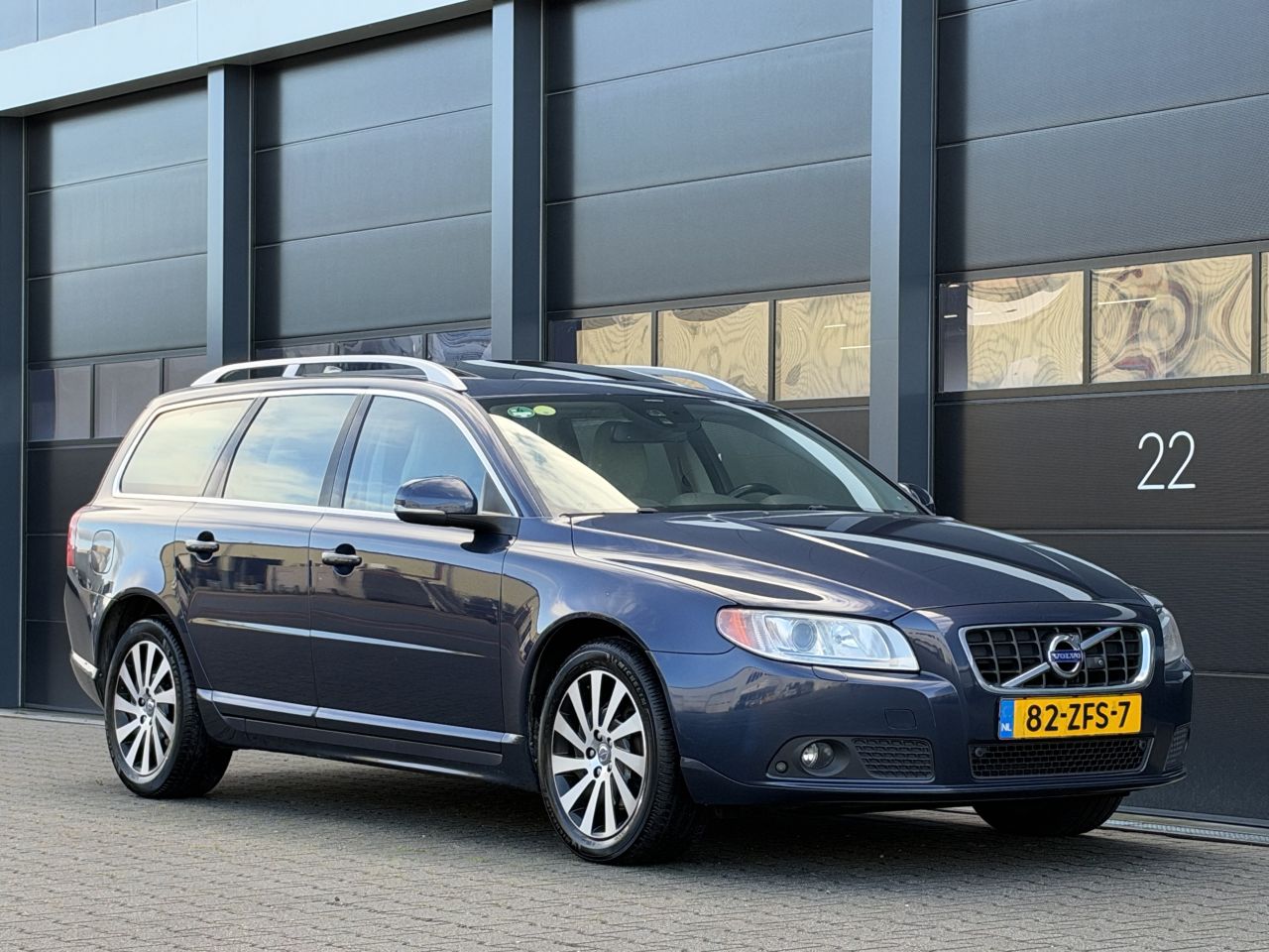 Volvo V-70