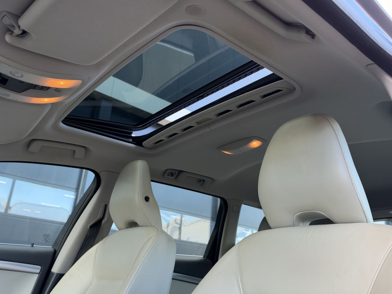 Volvo V-70