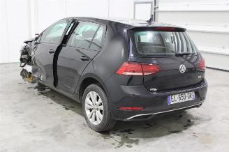 Volkswagen Golf  picture 4