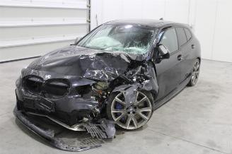 skadebil auto BMW M1 35 2021/3