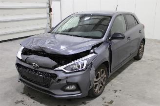 uszkodzony samochody osobowe Hyundai I-20 i20 2019/5