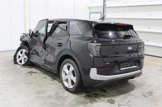 Ford Explorer  picture 4