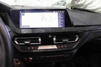 BMW 1-serie 118 picture 15