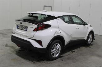 Toyota C-HR  picture 3