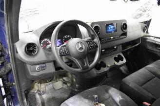 Mercedes Sprinter  picture 10