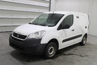 Salvage car Peugeot Partner  2019/2