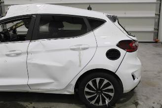Ford Fiesta  picture 7