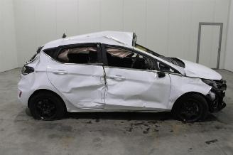 Ford Fiesta  picture 8