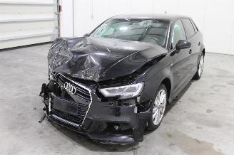Unfallwagen Audi A3  2020/7