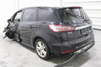 Ford S-Max  picture 4
