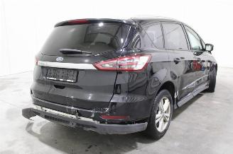 Ford S-Max  picture 3