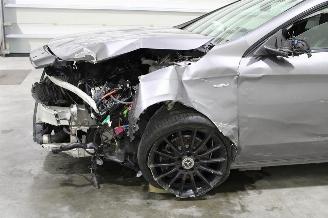 Mercedes Cla-klasse CLA 180 picture 6