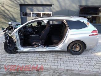 Peugeot 308  picture 2