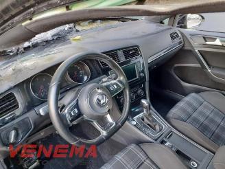 Volkswagen Golf  picture 10