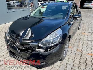 Damaged car Renault Clio Clio IV Estate/Grandtour (7R), Combi 5-drs, 2012 1.5 Energy dCi 90 FAP 2014/12