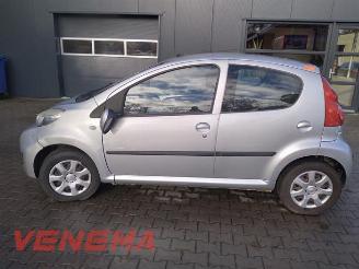 Peugeot 107 107, Hatchback, 2005 / 2014 1.0 12V picture 8