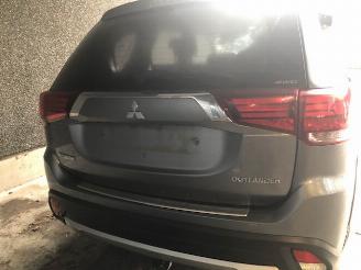 Mitsubishi Outlander 2268cc - diesel - 110kw picture 3