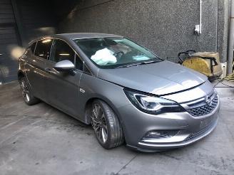 Démontage voiture Opel Astra Astra K - 1600CC - 100KW EURO6B 2016/4
