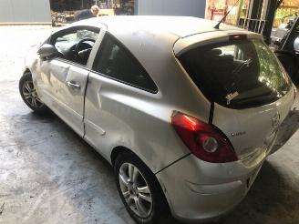 Opel Corsa Corsa D picture 2