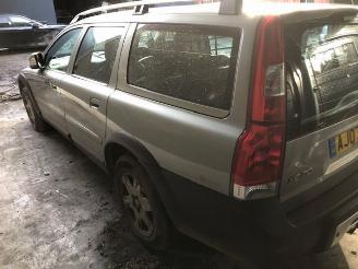 Volvo Xc-70 2400CC - DIESEL - AUTOMAAT - CROSSCOUNTRY picture 5