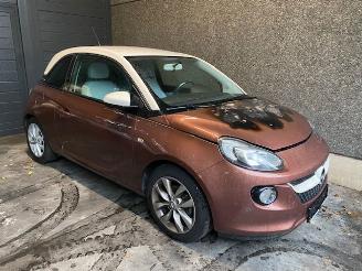 Salvage car Opel Adam 1229cc - 51kw - benzine - euro6b 2016/4