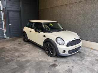 Vrakbiler auto Mini One R56 1600 Diesel 2013/1